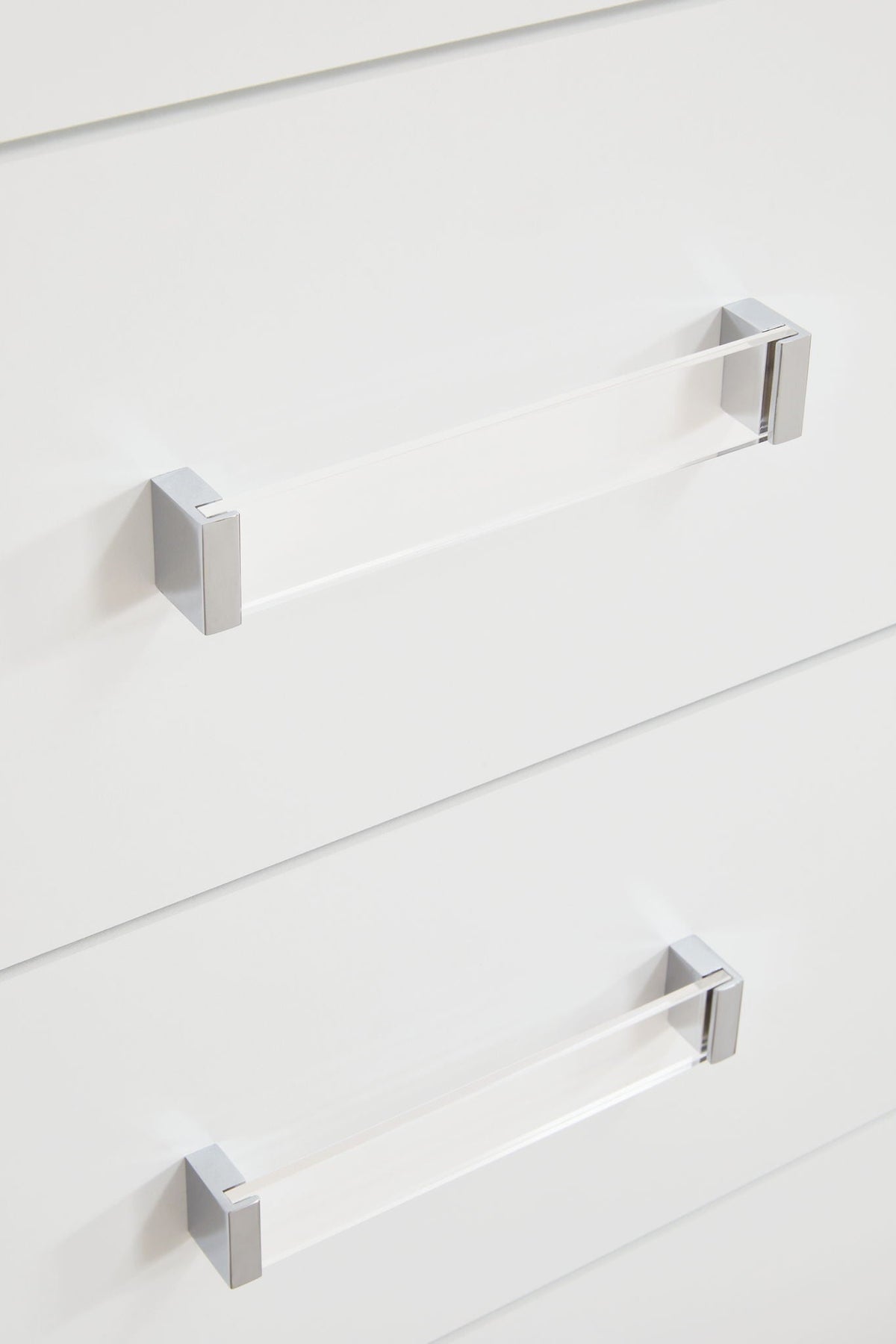 Maeling - Six Drawer Dresser