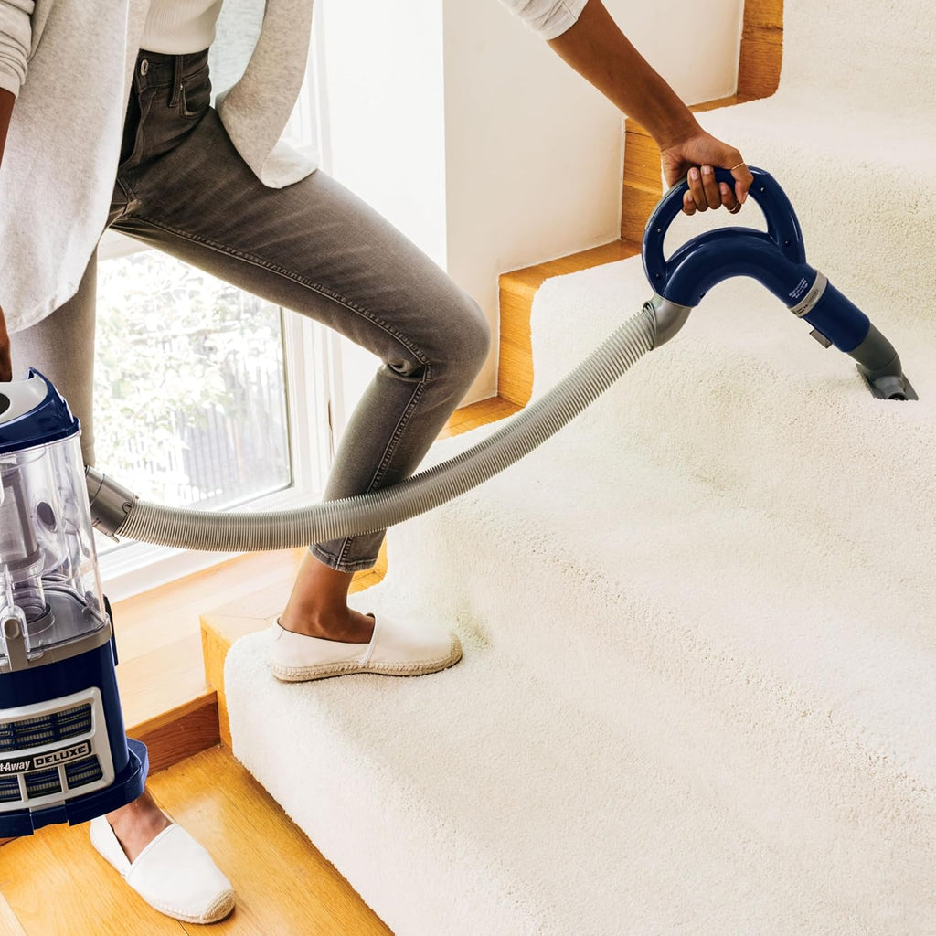 Shark  Upright Vacuum Navigator Lift-Away Deluxe  (Refurbished)
