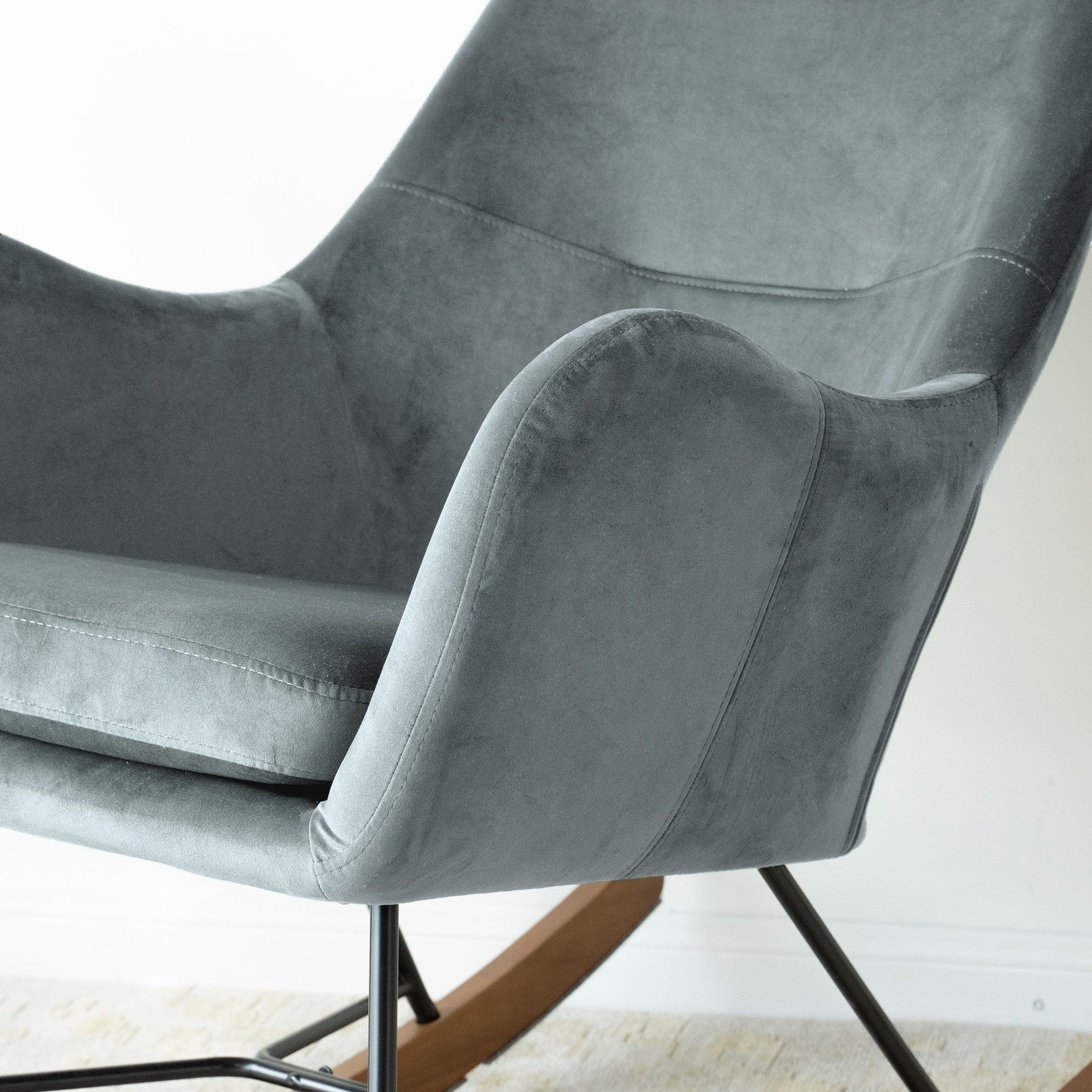Chel -  Modern Rocking Chair